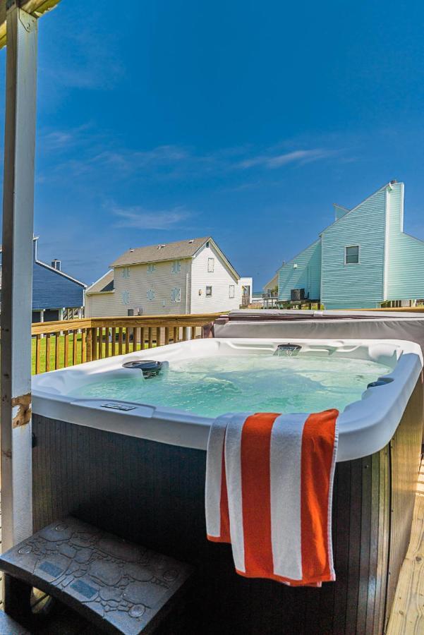 Hot Tub - Ocean Views - Steps To Private Beach - Quiet Location Galveston Exterior photo